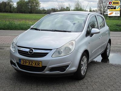 tweedehands Opel Corsa 1.2-16V Business