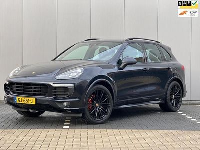 tweedehands Porsche Cayenne 3.0 S E-Hybrid 428PK Panoramadak 1e eigenaar Dealer onderhouden Soft Close