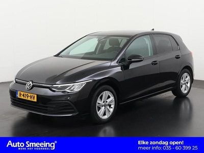 Zwart Gebruikt 2020 VW Golf VII Style Hatchback | € 16.945 (Goede deal)