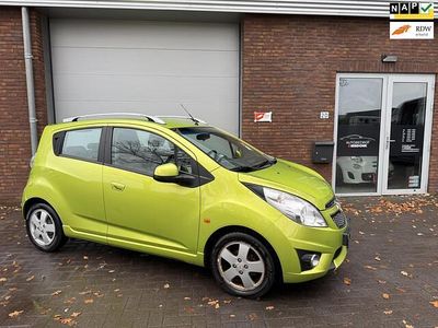 Groen (metallic) Gebruikt 2010 Chevrolet Spark LT Hatchback | € 2.499 (Eerlijke prijs)