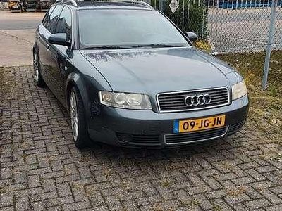 Grijs Occasion 2002 Audi A4 Exclusive Stationwagen | € 1.250 (Super prijs)