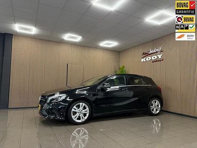 Zwart (metallic) Occasion 2016 Mercedes A180 Ambition Hatchback | € 16.925 (Iets duurder)