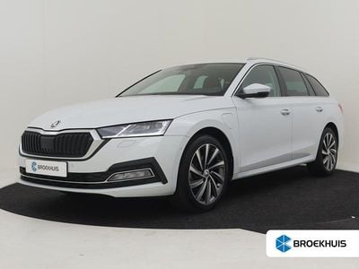 Wit Gebruikt 2022 Skoda Octavia Style Stationwagen | € 25.395 (Eerlijke prijs)