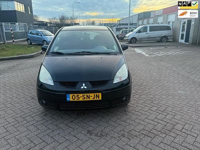 Occasion Mitsubishi Colt 95 PK (69 kW) 2006 Zwart Hatchback