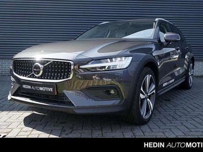 tweedehands Volvo V60 CC 2.0 B5 AWD Ultimate | Panoramadak | Parkeerverwarm