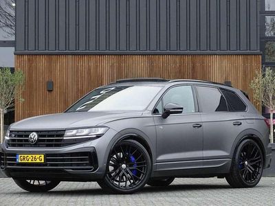 Grijs Gebruikt 2024 VW Touareg Highline SUV | € 89.995