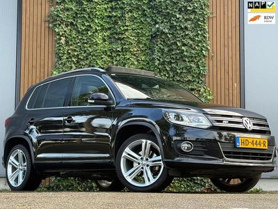 Zwart Gebruikt 2015 VW Tiguan R-line Edition SUV | € 19.990 (Duur)