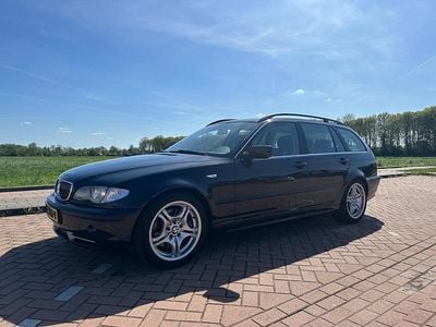 Zwart Gebruikt 2002 BMW 330 Stationwagen | € 8.500 (Duur)
