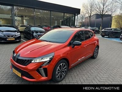 Oranje Gebruikt 2025 Renault Clio V Esprit Alpine Hatchback | € 23.945 (Eerlijke prijs)