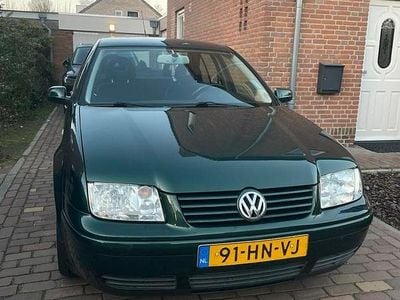 Groen Gebruikt 2001 VW Bora Comfortline Sedan | € 2.500 (Duur)