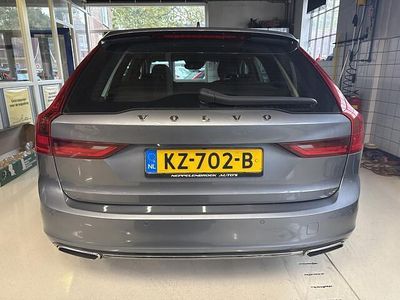 Grijs Gebruikt 2017 Volvo V90 Inscription Stationwagen | € 26.450 (Eerlijke prijs)