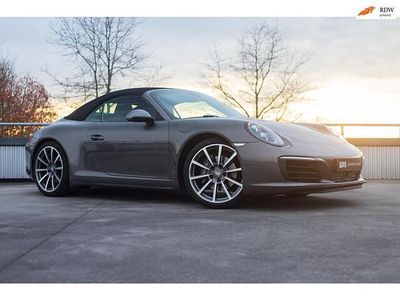 Porsche 911 Carrera 4 Cabriolet