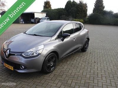 Grijs Occasion 2015 Renault Clio IV Night&Day Hatchback | € 5.450 (Eerlijke prijs)