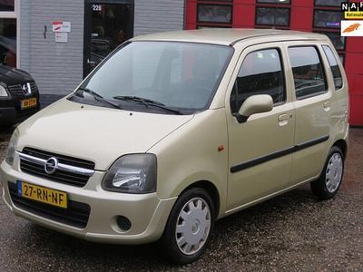 Geel Gebruikt 2005 Opel Agila Hatchback | € 1.599 (Eerlijke prijs)