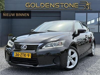 Lexus CT200h