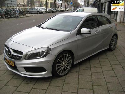 Grijs Occasion 2015 Mercedes A180 Ambition Hatchback | € 12.950 (Eerlijke prijs)