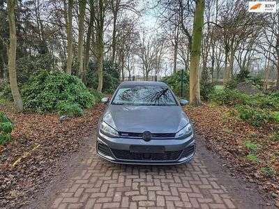 Grijs (metallic) Occasion 2017 VW Golf VII GTE Hatchback | € 17.495 (Eerlijke prijs)
