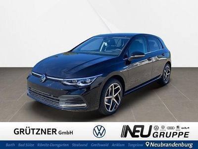 Zwart Occasion 2023 VW Golf VIII Style Hatchback | € 34.827 (Iets duurder)