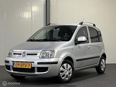 Grijs (metallic) Gebruikt 2011 Fiat Panda Hatchback | € 3.445 (Eerlijke prijs)