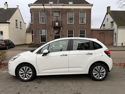 Wit Gebruikt 2015 Citroën C3 PureTech Hatchback | € 7.495 (Eerlijke prijs)
