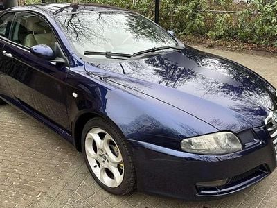 Blauw Gebruikt 2007 Alfa Romeo GT Coupé | € 2.350 (Eerlijke prijs)