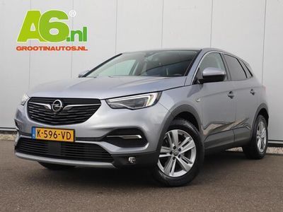 tweedehands Opel Grandland X - 1.2 Turbo Business Elegance Automaat Sportstoelen Keyless Navigatie Camera Clima Stoelverwarming voor + achter