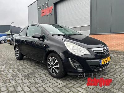Zwart (metallic) Gebruikt 2011 Opel Corsa Hatchback | € 1.000 (Eerlijke prijs)