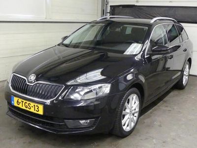 tweedehands Skoda Octavia Combi 1.2 TSI Green Eleg Busin - Navigatie - Cruis