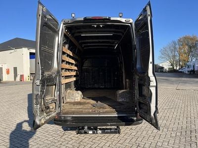 Grijs (metallic) Gebruikt 2017 Iveco Daily Van | € 8.950 (Super prijs)