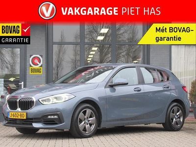 Grijs Gebruikt 2020 BMW 118 Executive Hatchback | € 18.900 (Eerlijke prijs)