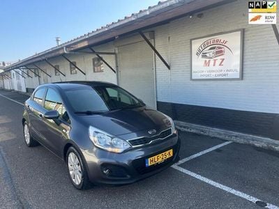 Occasion Kia Rio Comfort 86 PK (63 kW) 2014 Grijs Hatchback