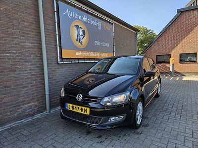 Zwart Gebruikt 2013 VW Polo Edition Hatchback | € 6.995 (Eerlijke prijs)