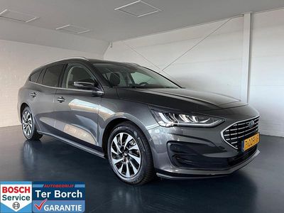 Grijs Gebruikt 2022 Ford Focus Titanium Stationwagen | € 16.750 (Eerlijke prijs)