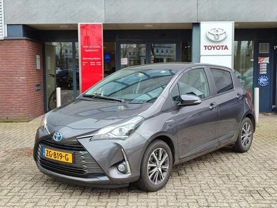 Occasion Toyota Yaris Hybrid 99 PK (72 kW) 2019 Grijs Hatchback