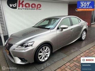 Lexus IS300h