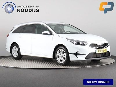 Wit Gebruikt 2025 Kia Ceed Hatchback | € 28.490 (Eerlijke prijs)
