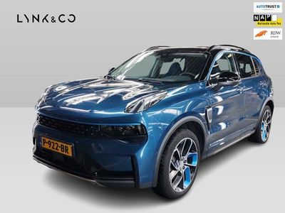 Blauw (metallic) Gebruikt 2022 Lynk & Co 01 SUV | € 22.950 (Eerlijke prijs)