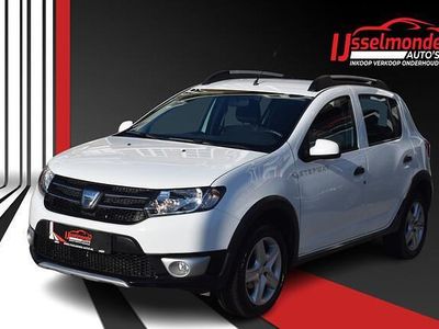 Wit Occasion 2016 Dacia Sandero Lauréate Hatchback | € 9.940 (Iets duurder)