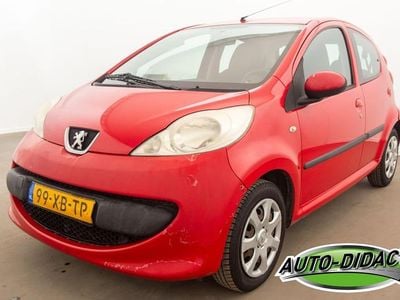 Rood Gebruikt 2007 Peugeot 107 Hatchback | € 900 (Super prijs)