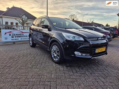 Zwart (metallic) Gebruikt 2014 Ford Kuga Titanium SUV | € 8.250 (Eerlijke prijs)
