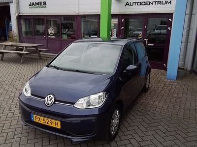Blauw Gebruikt 2017 VW up! move up! Hatchback | € 9.999 (Iets duurder)