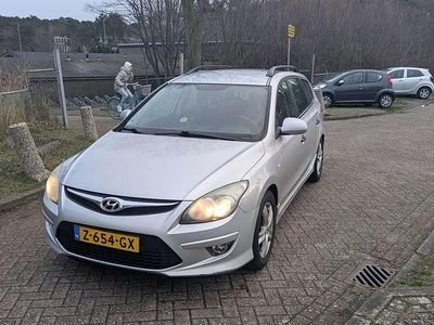 Zilver Occasion 2011 Hyundai i30 MPV | € 3.900 (Eerlijke prijs)
