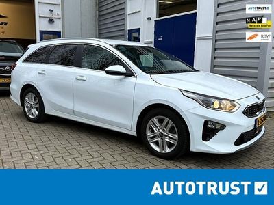 Wit (metallic) Occasion 2021 Kia Ceed Sportswagon Stationwagen | € 12.744 (Eerlijke prijs)