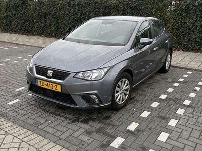 Grijs Gebruikt 2018 Seat Ibiza Reference Hatchback | € 7.600 (Eerlijke prijs)
