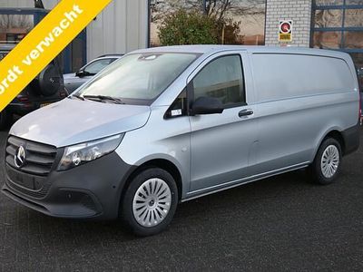 Zilver Occasion 2024 Mercedes Vito Van | € 43.950 (Goede deal)