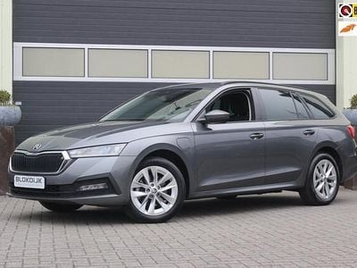 Occasion Skoda Octavia Ambition 204 PK (150 kW) 2022 Grijs Stationwagen