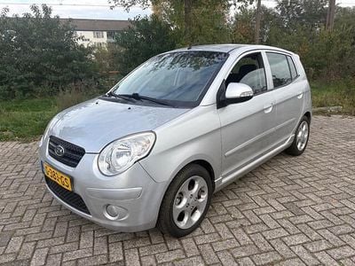 Grijs (metallic) Occasion 2008 Kia Picanto Hatchback | € 1.399 (Iets duurder)