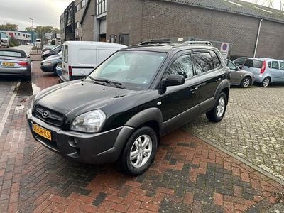 Zwart (metallic) Gebruikt 2006 Hyundai Tucson Style SUV | € 2.250 (Eerlijke prijs)