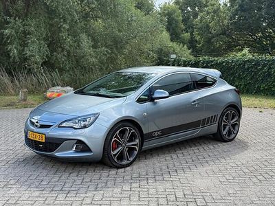 Opel Astra GTC