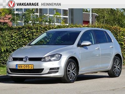 Grijs Occasion 2016 VW Golf VII Hatchback | € 11.950 (Duur)